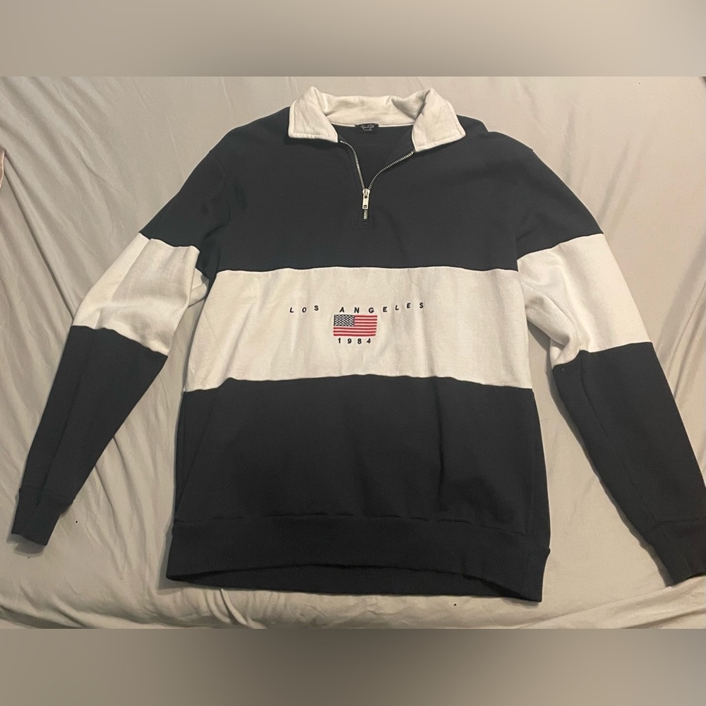 Worn once Brandy Melville half-zip embroidered sweatshirt.